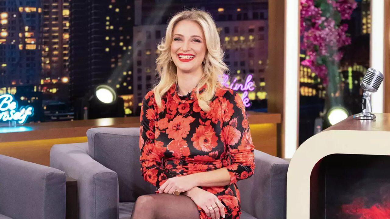 Δροσάκη για τον γάμο της Οικονομάκου: “Δεν θα απαντήσω, γιατί θέλω να συνεχίσω να είμαι φίλη της”