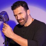 Ηλίας Παλιουδάκης live στην «Οδό Λυσίου» Με μια αγκαλιά λαϊκά