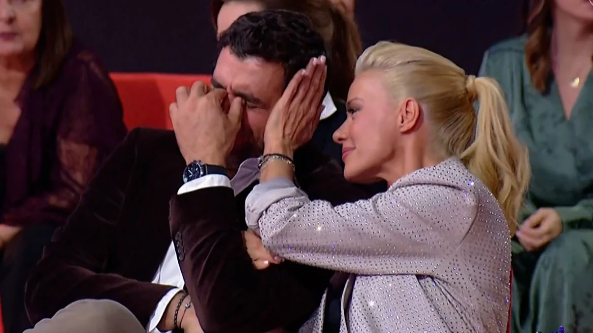 Πλάνταξε στο κλάμα ο «κακός» του «Παρά Πέντε» στο reunion