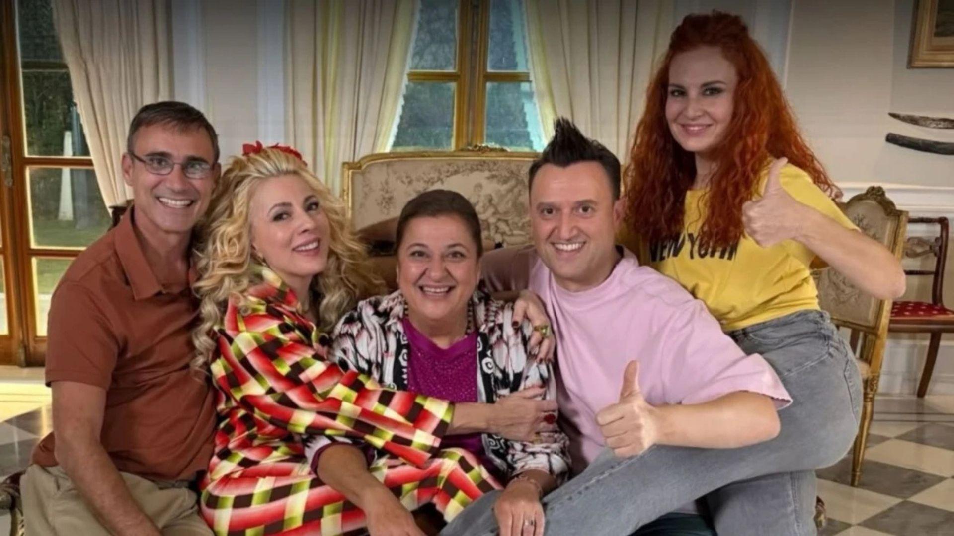 Στο Πάρα Πέντε – 20 χρόνια μετά: Πώς ήταν και πώς είναι η αγαπημένη πεντάδα