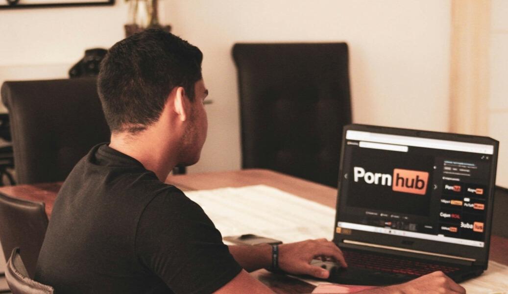 Οι ελληνικές προτιμήσεις στο Pornhub για το 2025