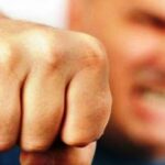 Σοκ στο Αίγιο: Γνωστός παίκτης ριάλιτι ξυλοκόπησε 46χρονο