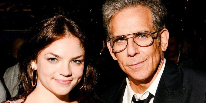 Έλα Στίλερ: Μεγαλώνοντας υπήρχε πολλή θλίψη και μοναξιά