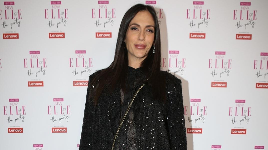 Ανθή Βούλγαρη: “Όσο και να δείχνετε τις όμορφες που δεν τρώνε, εμείς θα τρώμε μελομακάρονα και κουραμπιέδες”