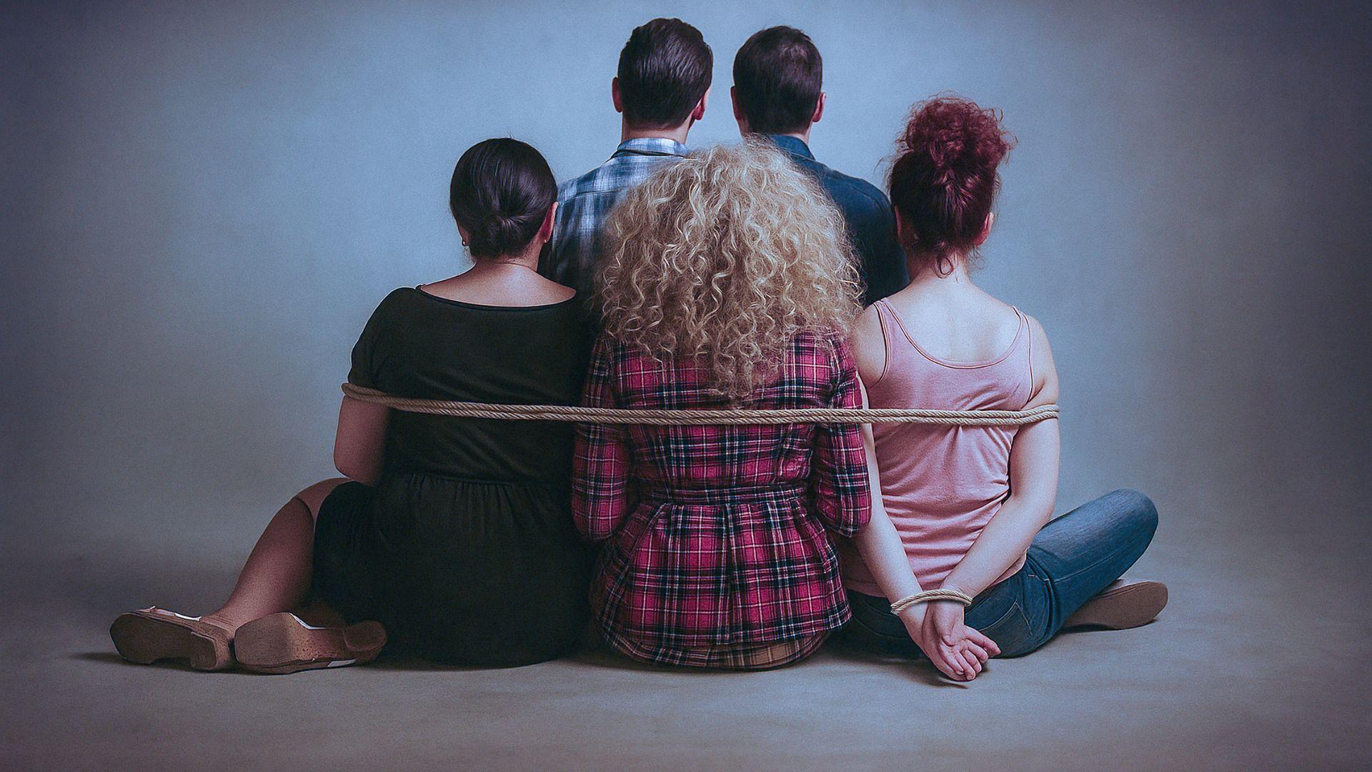 Στο Παρά Πέντε-20 χρόνια μετά: Έρχεται ένα λαμπερό σόου με τη θρυλική παρέα