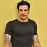 Γιώργος Σεϊταρίδης: Τα άφησα όλα πίσω μου και γύρισα στο θέατρο