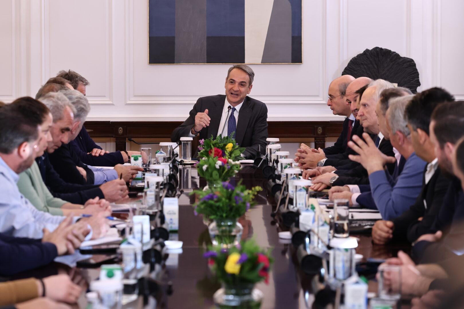 «Λευκός καπνός» μετά τη συνάντηση Μητσοτάκη – αγροτών