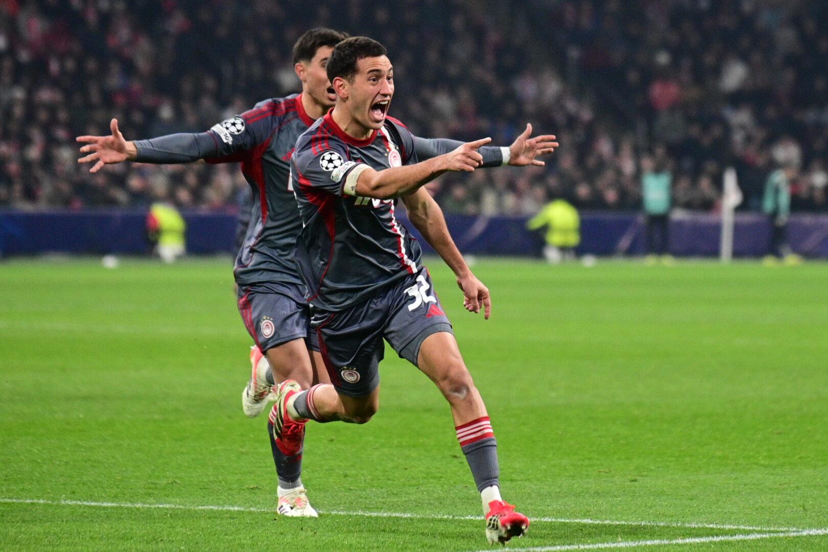 Άγιαξ-Ολυμπιακός 1-2: “Θρύλος” άλωσε το Άμστερνταμ