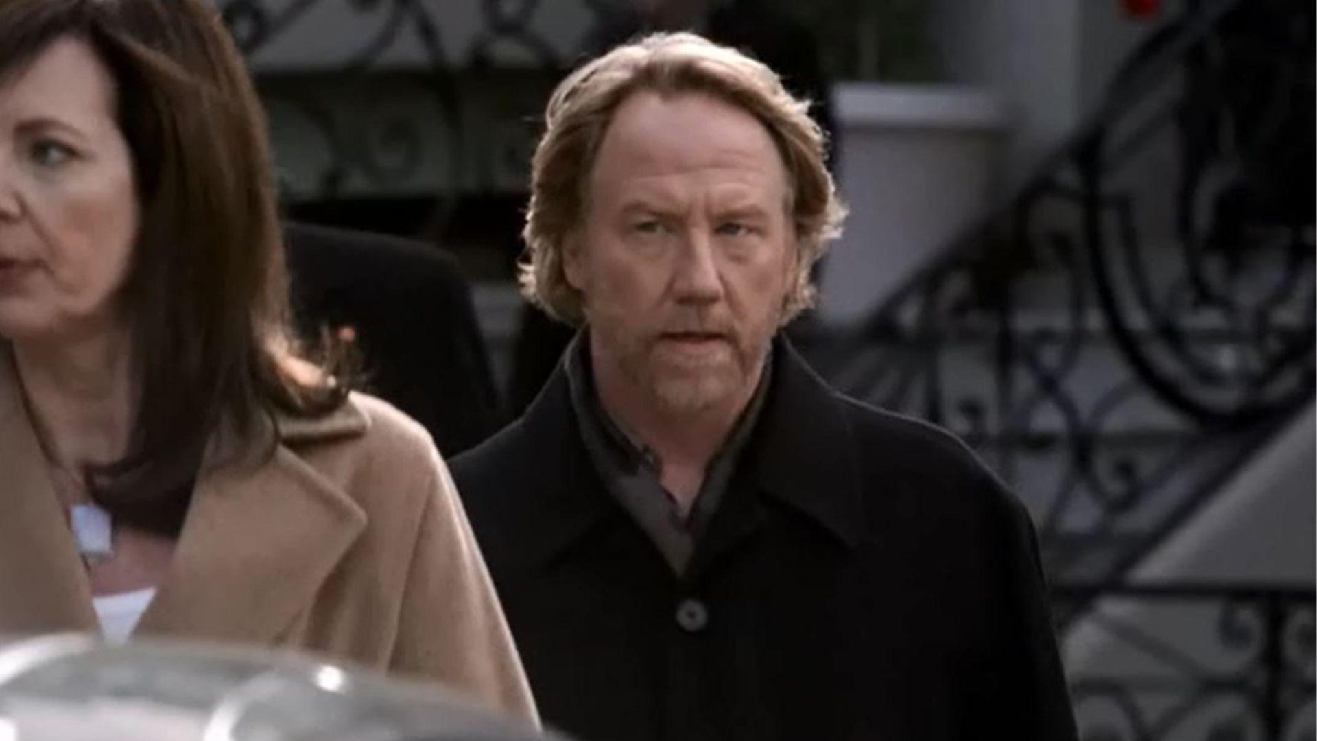 Τίμοθι Μπάσφιλντ: Ένταλμα σύλληψης για το σταρ του Χόλιγουντ