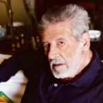 Στα σκουπίδια τα βραβεία του Γιάννη Βόγλη