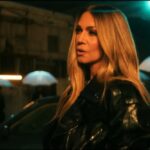 Έλλη Κοκκίνου: Νέο τραγούδι «Από πού κι ως πού» με μουσική Φοίβου – Δείτε το βίντεο κλιπ