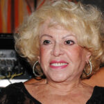 Δύο μνημόσυνα για την Καίτη Γκρέυ και μια διαθήκη που χωρίζει την οικογένεια