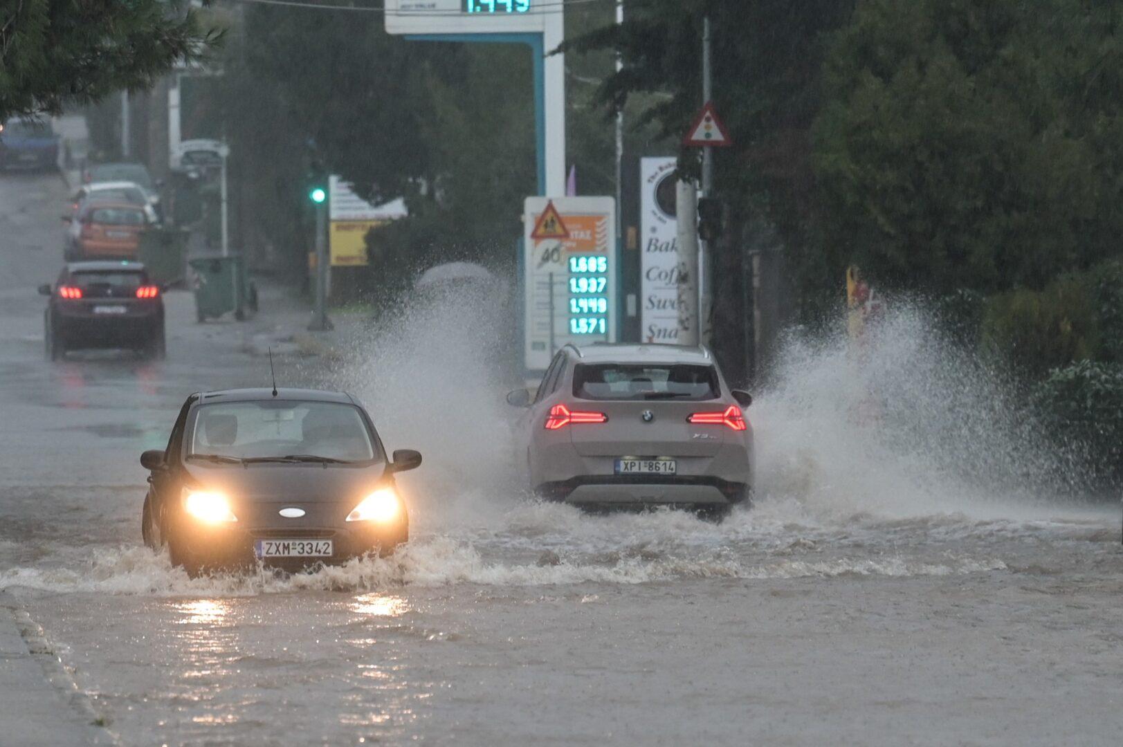 Καιρός: Σε εξέλιξη το κύμα κακοκαιρίας