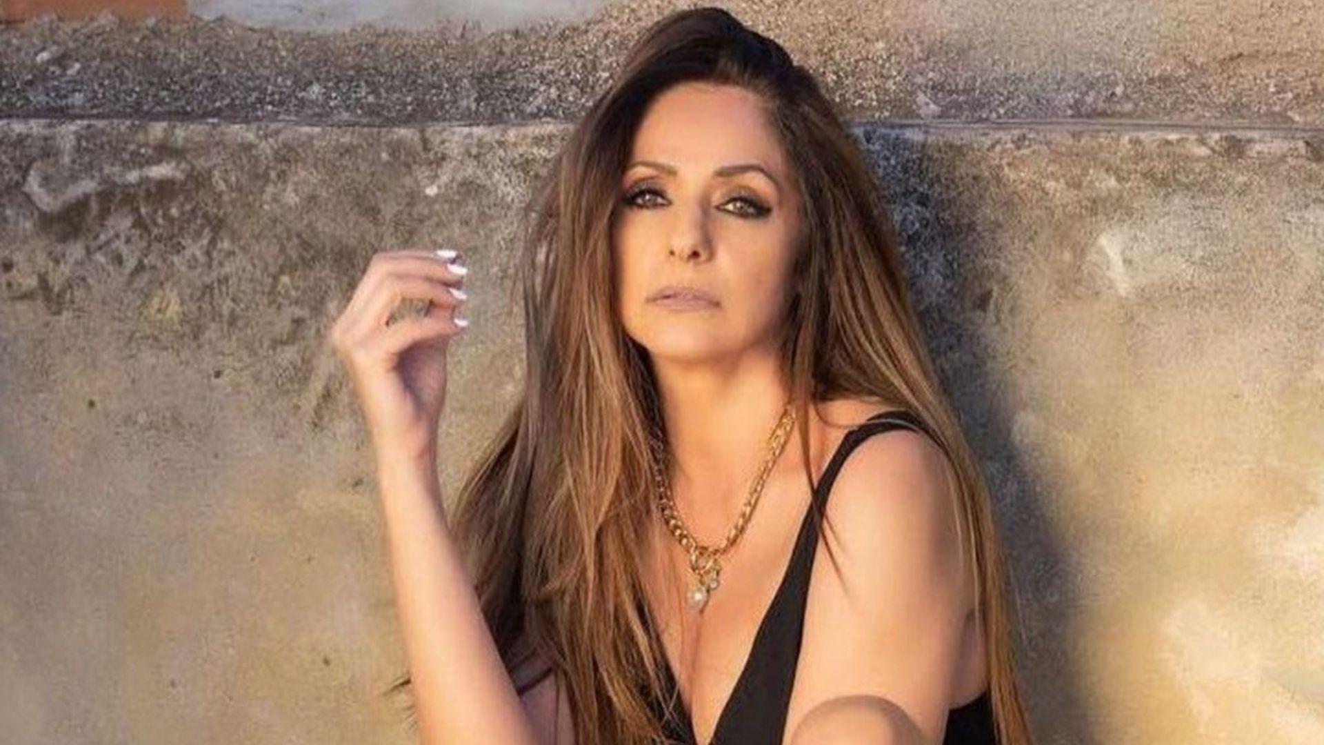 Βίκυ Κουλιανού: “Δεν πήγα στην κηδεία του πατέρα μου, τον αποχαιρέτησα ένα χρόνο μετά ακούγοντας Μητροπάνο”