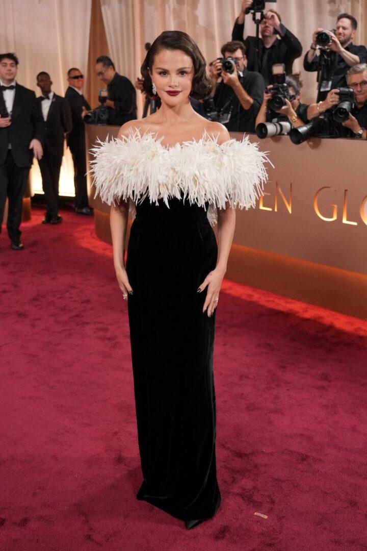 κόκκινο χαλί