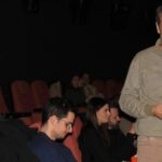 Κυριάκος Μητσοτάκης: Στο σινεμά με τον γιο του για τον «Καποδίστρια» του Σμαραγδή