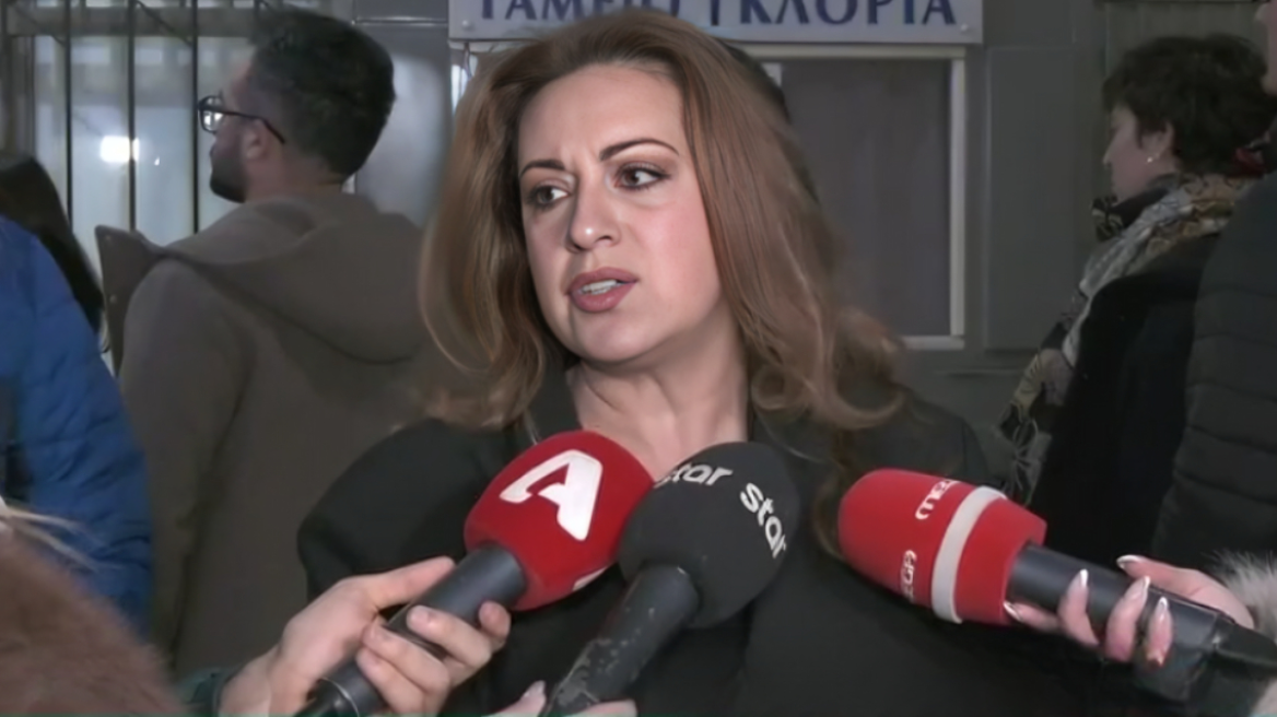 Ευαγγελία Μουμούρη: Μετά τα γυρίσματα του «Ριφιφί» έμενα σε Airbnb για να είμαι μόνη μου