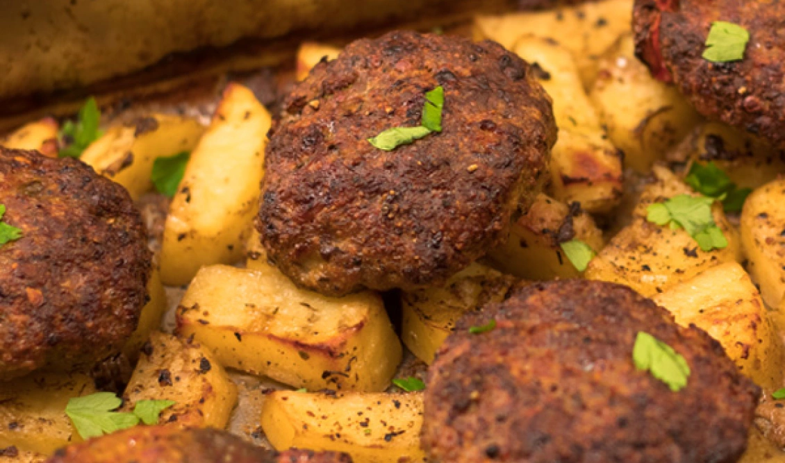 Πεντανόστιμα μπιφτέκια στο φούρνο