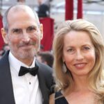 Η χήρα του Στιβ Τζομπς έχει ξοδέψει τη μισή κληρονομιά του