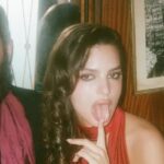 Έμιλι Ραταϊκόφσκι: Βγάζει γλώσσα δίπλα στον Ρομέν Γαβρά