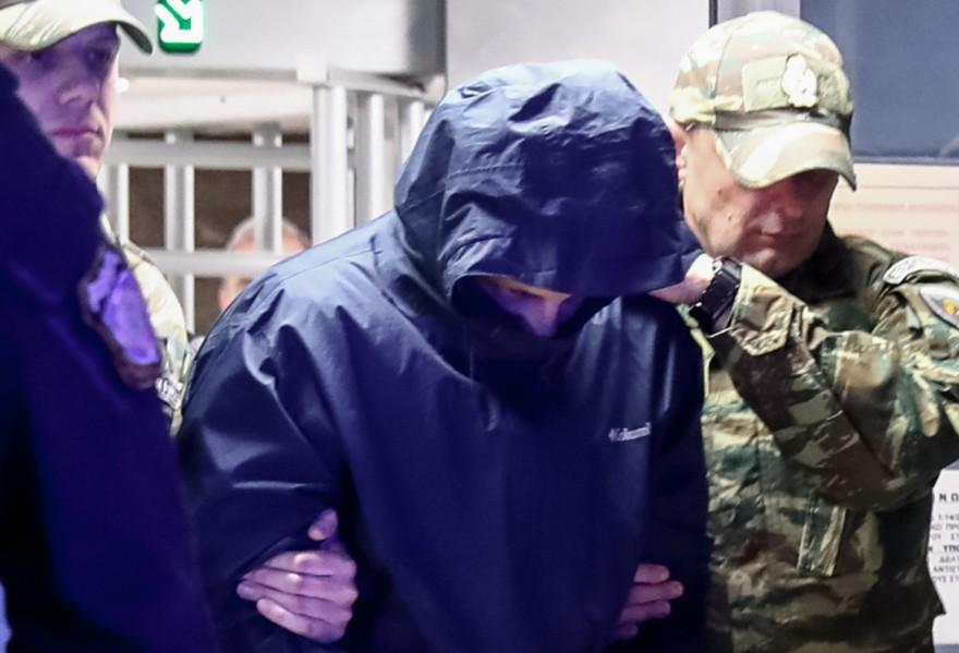 Πυρ, γυνή και ΝΑΤΟ