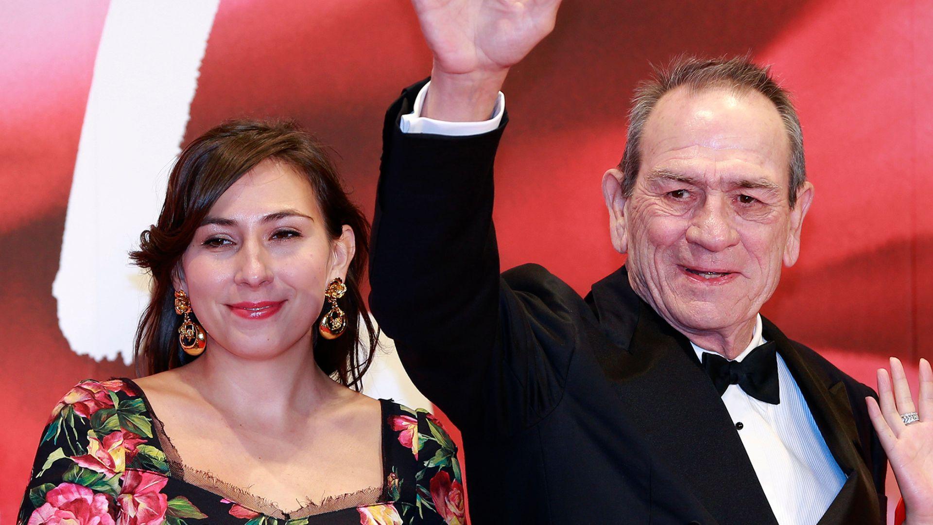 Τόμι Λι Τζόουνς: Αυτή είναι η αιτία θανάτου της κόρης του