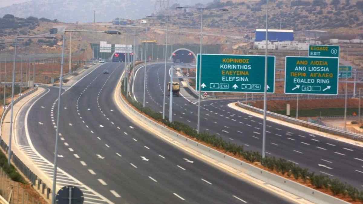 Αττική Οδός: Κλειστό το ρεύμα προς Αεροδρόμιο από Ελευσίνα έως Αιγάλεω μέχρι το πρωί της Δευτέρας