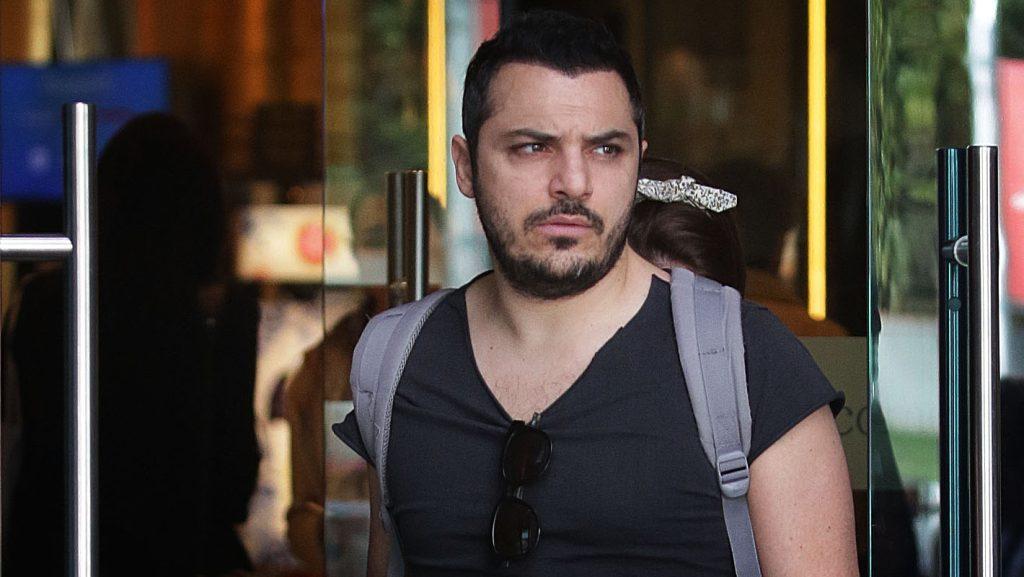 Κώστας Δόξας: “Αν ποτέ κάποιος άντρας στο ενδοοικογενειακό του περιβάλλον φάει ξύλο, να το δηλώνει”