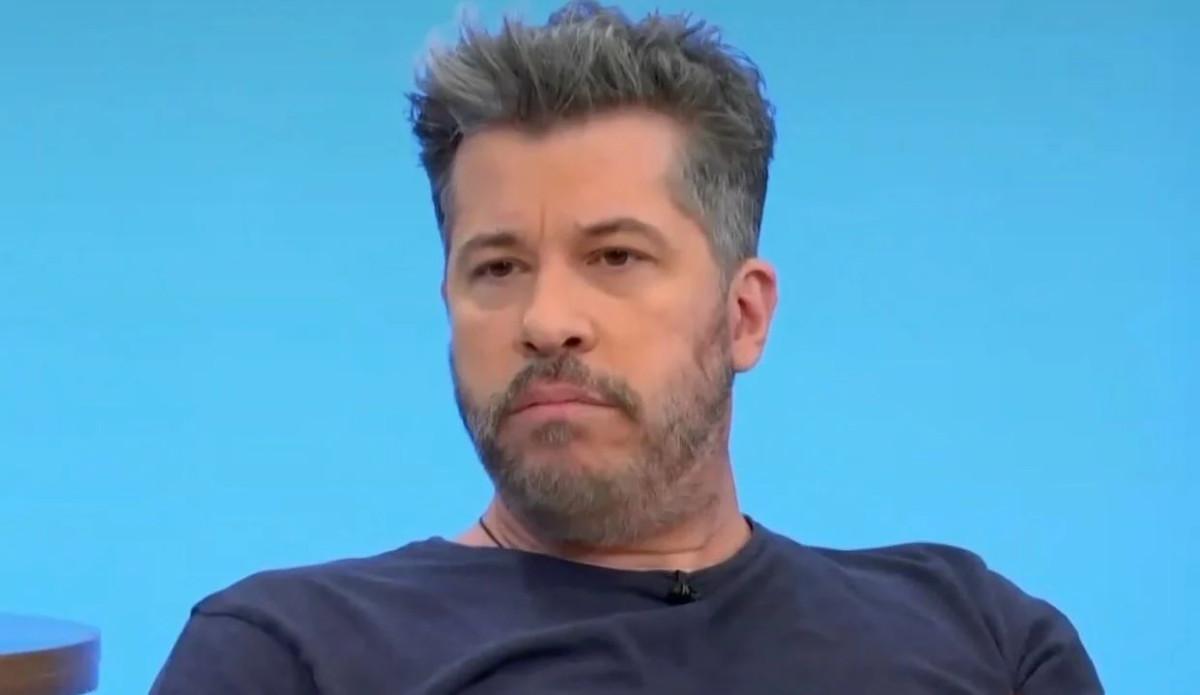 Χάρης Βαρθακούρης: Ενοχλημένος για το πρόβλημα ήχου στην εμφάνιση του αδερφού του