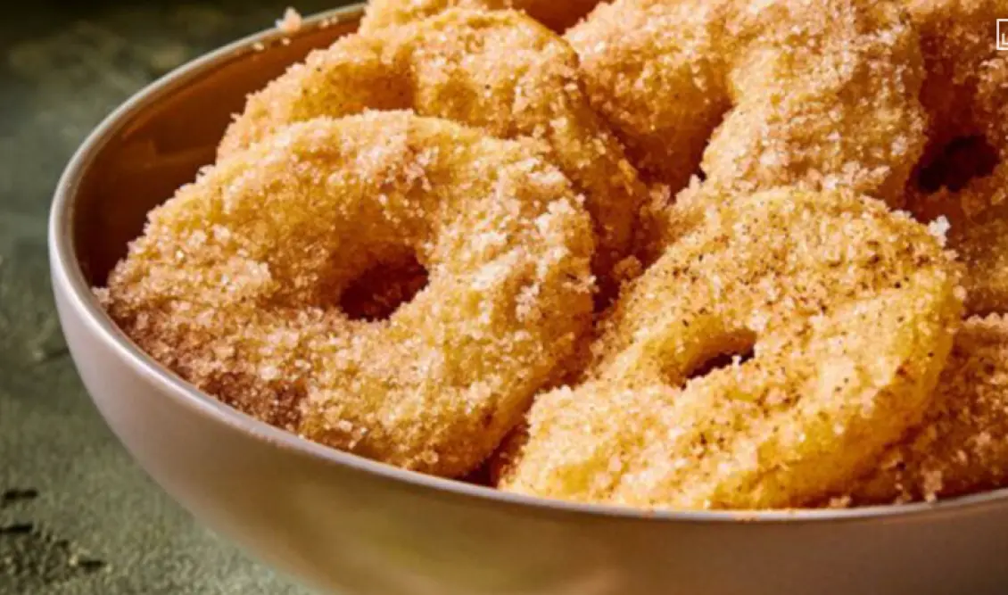 Τηγανητές ροδέλες μήλου με κανελοζάχαρη