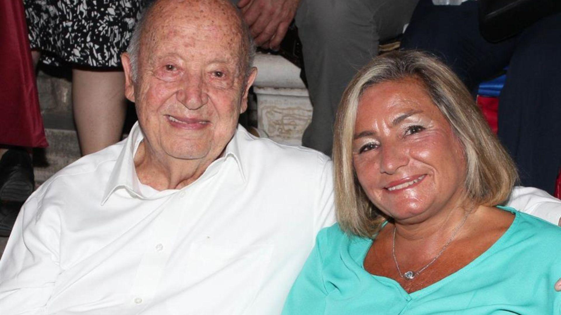 Λουκίλα Καρρέρ για Μίμη Πλέσσα: “Δεν μου πάει να βγάλω τα μαύρα”