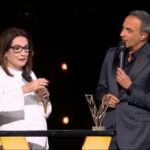 Νάνα Μούσχουρη: “Έσπασε” η φωνή της όταν τη βράβευσε ο Νίκος Αλιάγας με λόγια του Νίκου Καζαντζάκη