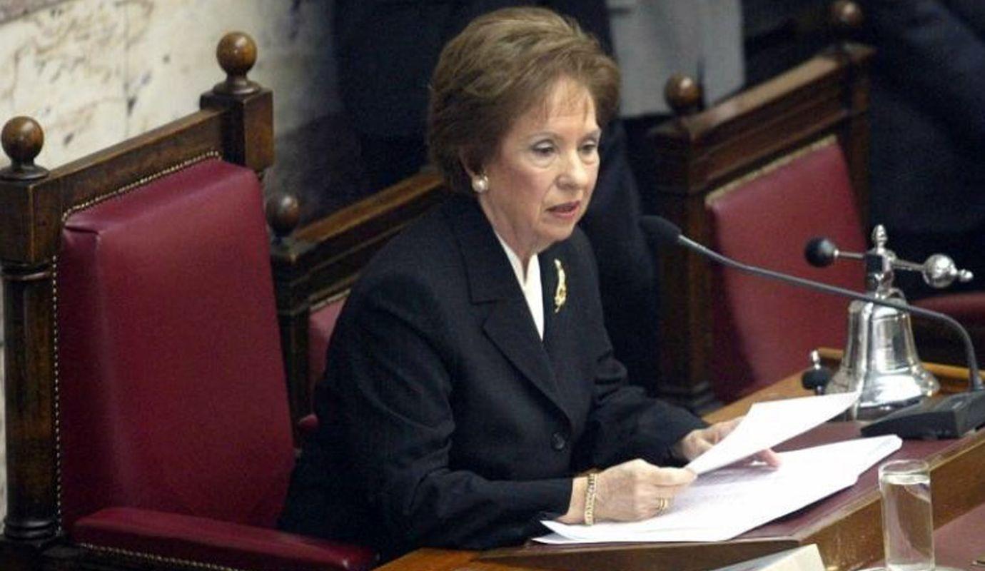 Πέθανε η Άννα Ψαρούδα-Μπενάκη