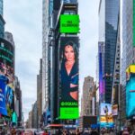 Ρία Ελληνίδου στην Times Square με αφορμή το νέο της τραγούδι