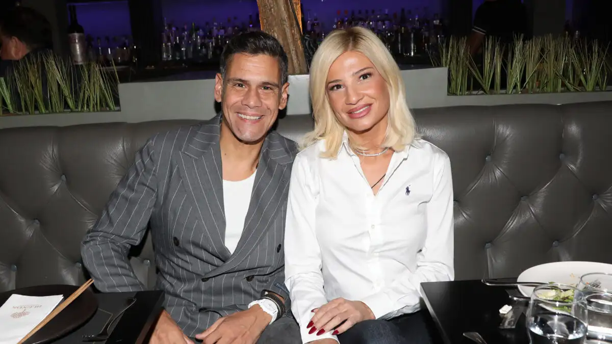 Δημήτρης Ουγγαρέζος: Η on air αντίδραση στη Φαίη Σκορδά για τον γάμο της