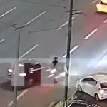 Τροχαίο-σοκ στη Συγγρού, μοτοσικλετιστής χτύπησε σε κολώνα μετά από σύγκρουση με αυτοκίνητο