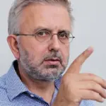 Δήμος Βερύκιος: “Ο Δημήτρης πρωτοσέλιδο, έχει υψηλό ποσοστό ανοχής από τον κόσμο”