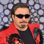 Μάρκος Σεφερλής: «Notis η επιστροφή»-Το Mega ανοίγει αυλαία στο θέατρο