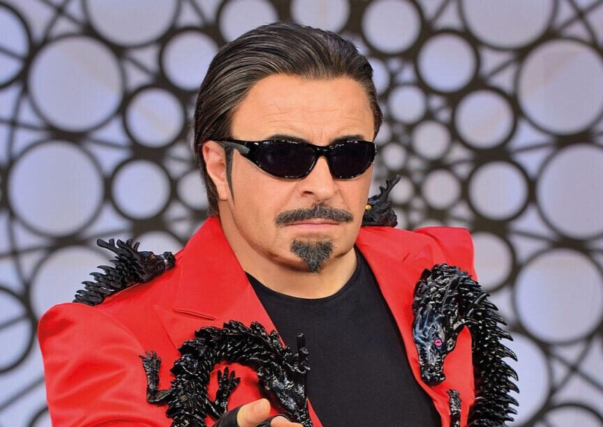 Μάρκος Σεφερλής: «Notis η επιστροφή»-Το Mega ανοίγει αυλαία στο θέατρο