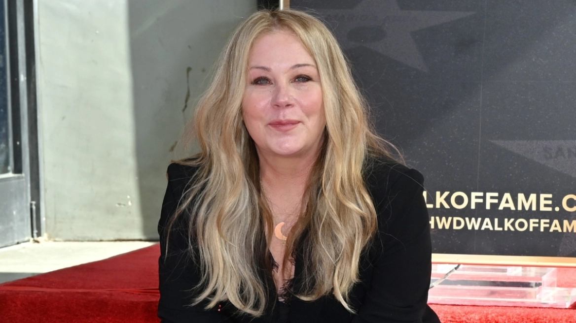 Κριστίνα Άπλγκεϊτ: Θέλω να κάνω εμετό όταν σκέφτομαι τις φωτογραφίες που υπάρχουν εκεί έξω με εμένα