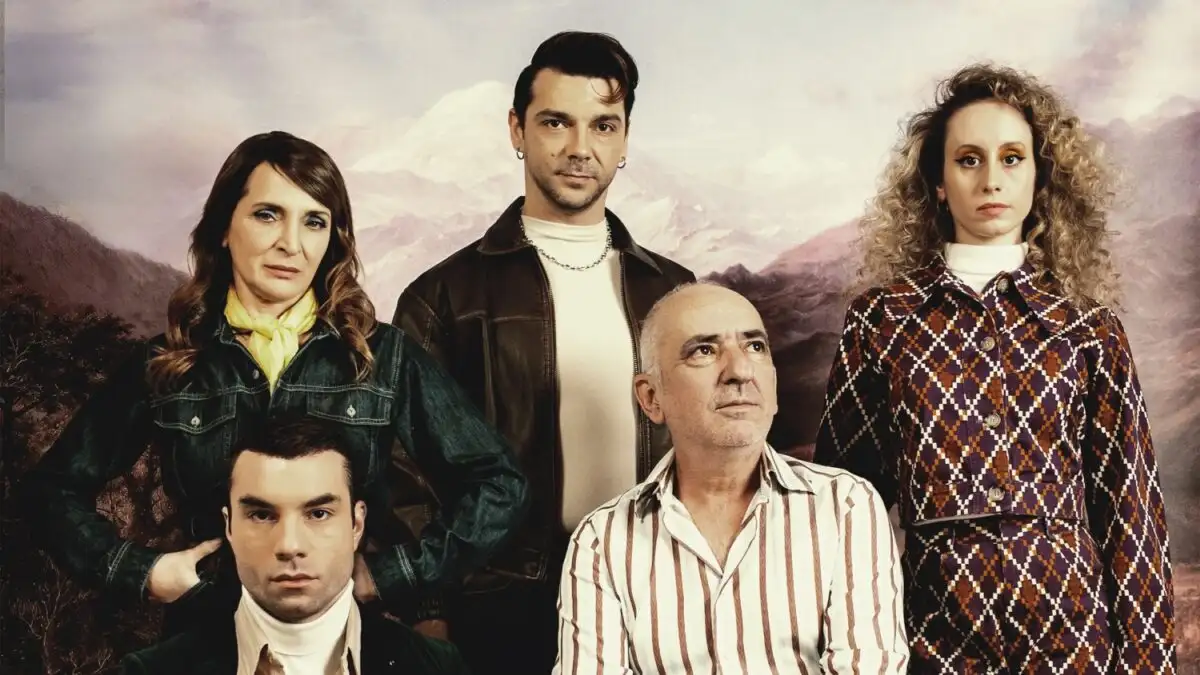 Ακολουθώντας το «2-3 πράγματα που ξέρω για αυτόν» – Συνομιλώντας με τον Ρίνο Τζάνιάνι