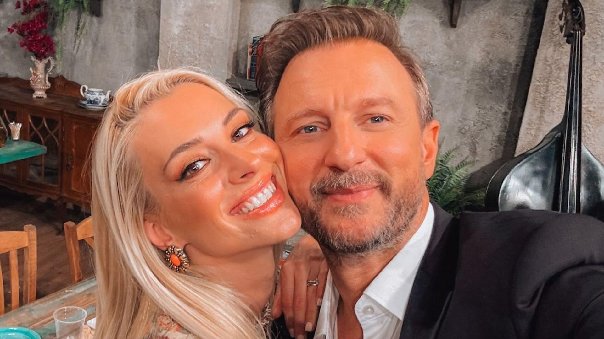 Η εξομολόγηση του Κώστα Καραφώτη για τη σύζυγό του: “Περίμενα περίεργα πράγματα να συμβούν”