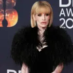 Κέλι Όσμπορν: Ελπίζω πραγματικά να ζητήσεις βοήθεια, της γράφουν στα social media