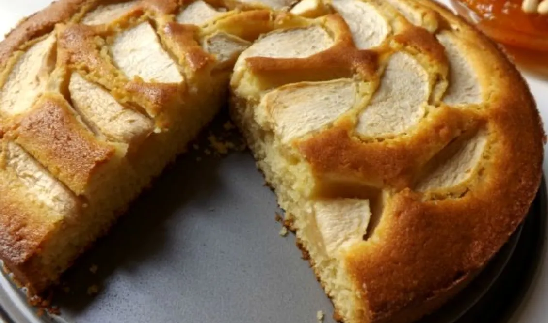 Ανάποδο κέικ με καραμελωμένα μήλα