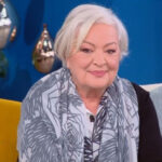 Τάνια Τσανακλίδου: “Έπαθα ρήξη μηνίσκου και τώρα είμαι με το μπαστουνάκι μου”