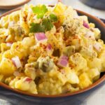 Πώς θα φτιάξεις την πιο νόστιμη πατατοσαλάτα χωρίς μαγιονέζα