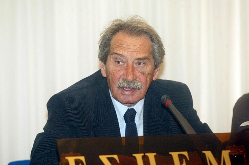 Πέθανε ο δημοσιογράφος Αντώνης Κούρτης